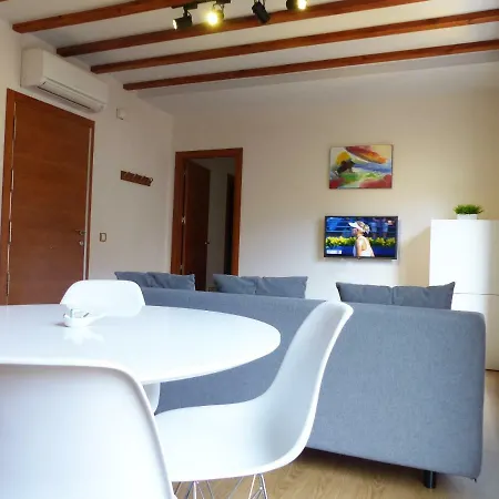 Apartment A Con Garaje Privado